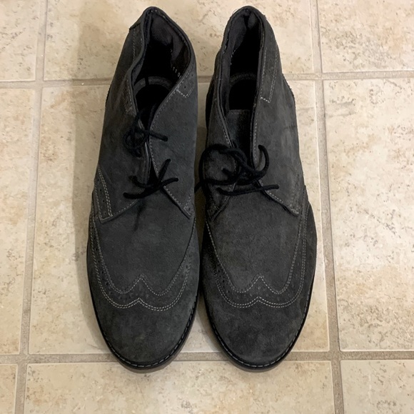 🌟HP🌟 LIKE NEW Men’s Suede Boot - Picture 2 of 9